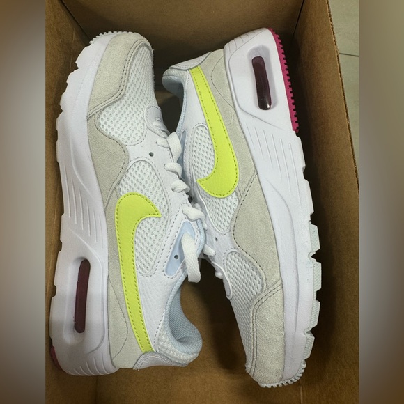 Women’s Nike Air Max SC Running Shoes Size 6